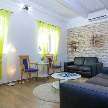 Villa Dino Lukoran
